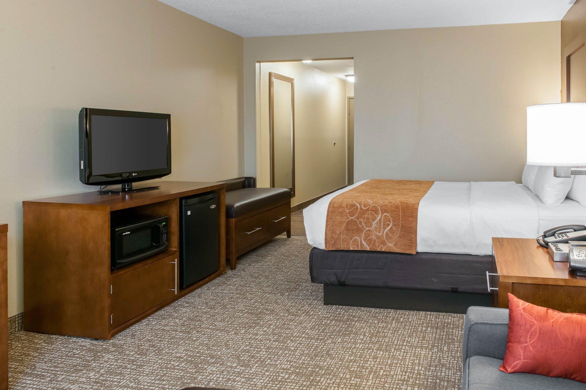 Comfort Suites Terre Haute University Area Экстерьер фото