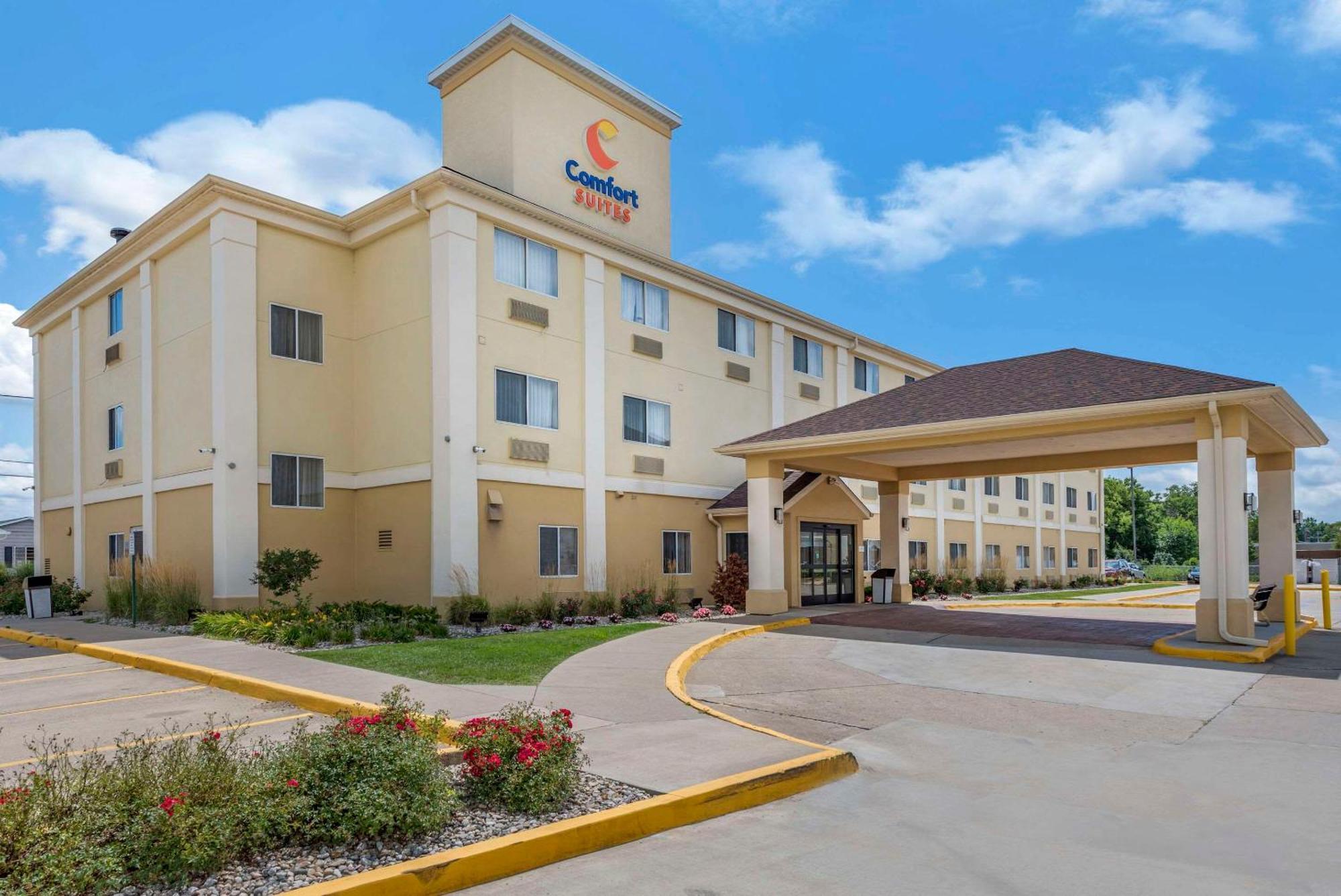 Comfort Suites Terre Haute University Area Экстерьер фото